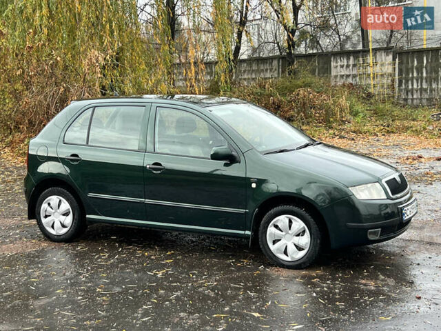 Зеленый Шкода Фабия, объемом двигателя 1.4 л и пробегом 298 тыс. км за 2950 $, фото 2 на Automoto.ua