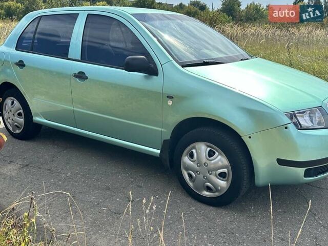 Зеленый Шкода Фабия, объемом двигателя 1.4 л и пробегом 321 тыс. км за 3500 $, фото 6 на Automoto.ua