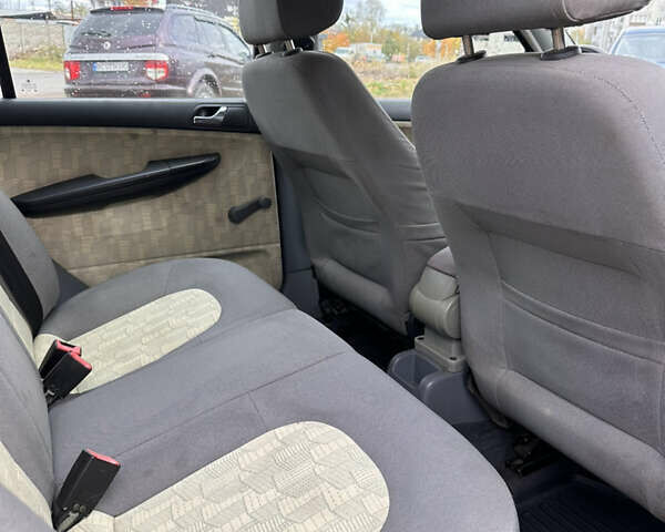 Зеленый Шкода Фабия, объемом двигателя 1.4 л и пробегом 297 тыс. км за 2999 $, фото 6 на Automoto.ua