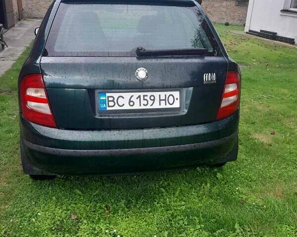 Зелений Шкода Фабія, об'ємом двигуна 1.4 л та пробігом 295 тис. км за 2800 $, фото 2 на Automoto.ua