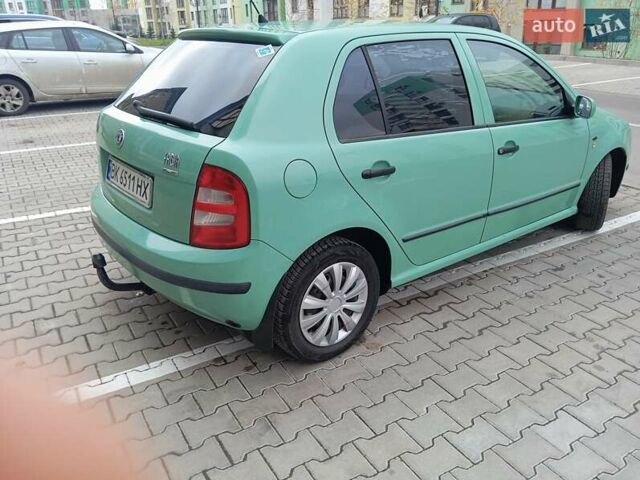 Зеленый Шкода Фабия, объемом двигателя 1.4 л и пробегом 284 тыс. км за 3150 $, фото 9 на Automoto.ua