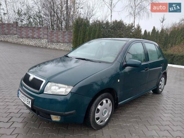 Зеленый Шкода Фабия, объемом двигателя 1.4 л и пробегом 250 тыс. км за 2450 $, фото 3 на Automoto.ua