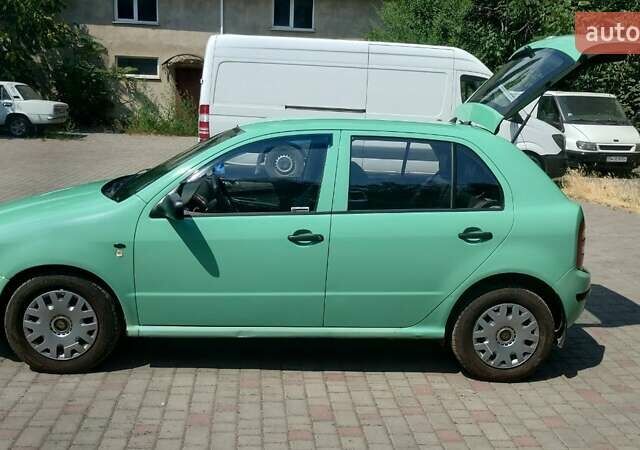 Зеленый Шкода Фабия, объемом двигателя 1.4 л и пробегом 220 тыс. км за 4200 $, фото 17 на Automoto.ua