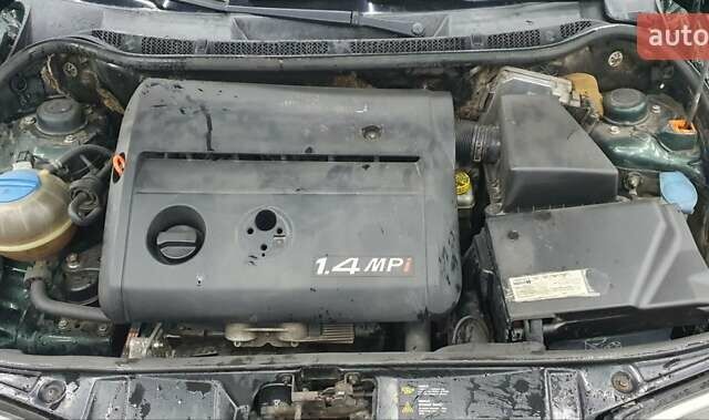 Зелений Шкода Фабія, об'ємом двигуна 1.4 л та пробігом 196 тис. км за 2800 $, фото 10 на Automoto.ua