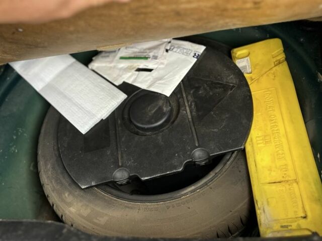 Зелений Шкода Фабія, об'ємом двигуна 1.4 л та пробігом 269 тис. км за 2399 $, фото 7 на Automoto.ua