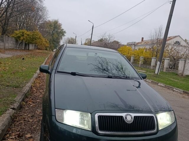 Зеленый Шкода Фабия, объемом двигателя 0 л и пробегом 175 тыс. км за 3100 $, фото 3 на Automoto.ua