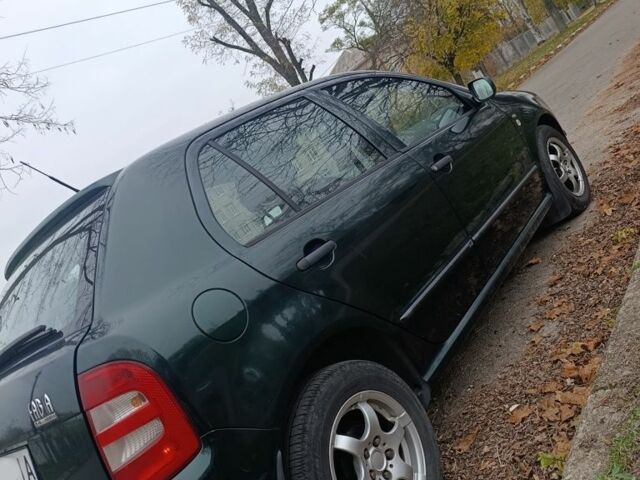 Зеленый Шкода Фабия, объемом двигателя 0 л и пробегом 175 тыс. км за 3100 $, фото 1 на Automoto.ua