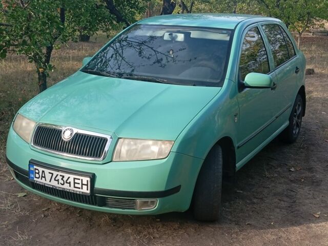 Зеленый Шкода Фабия, объемом двигателя 1.4 л и пробегом 293 тыс. км за 2400 $, фото 1 на Automoto.ua