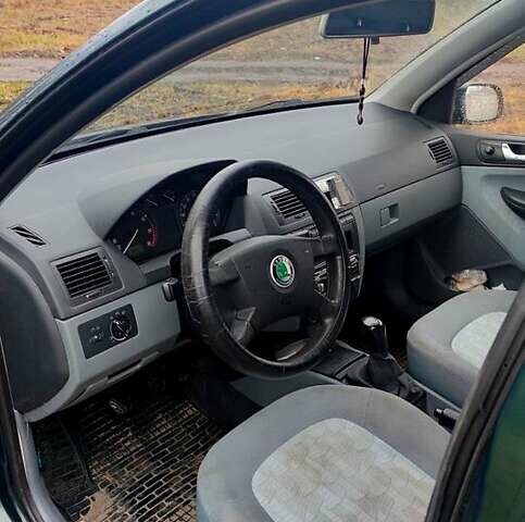 Зелений Шкода Фабія, об'ємом двигуна 1.4 л та пробігом 239 тис. км за 2850 $, фото 1 на Automoto.ua