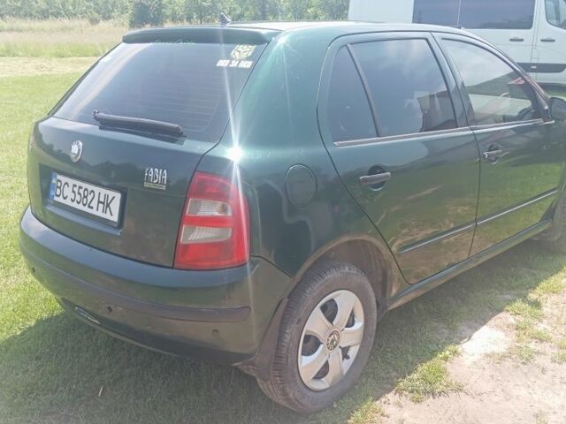 Зеленый Шкода Фабия, объемом двигателя 1.4 л и пробегом 260 тыс. км за 3200 $, фото 3 на Automoto.ua