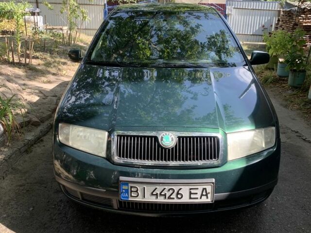 Зеленый Шкода Фабия, объемом двигателя 1.4 л и пробегом 261 тыс. км за 3500 $, фото 4 на Automoto.ua