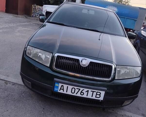 Зеленый Шкода Фабия, объемом двигателя 1.4 л и пробегом 240 тыс. км за 3600 $, фото 7 на Automoto.ua