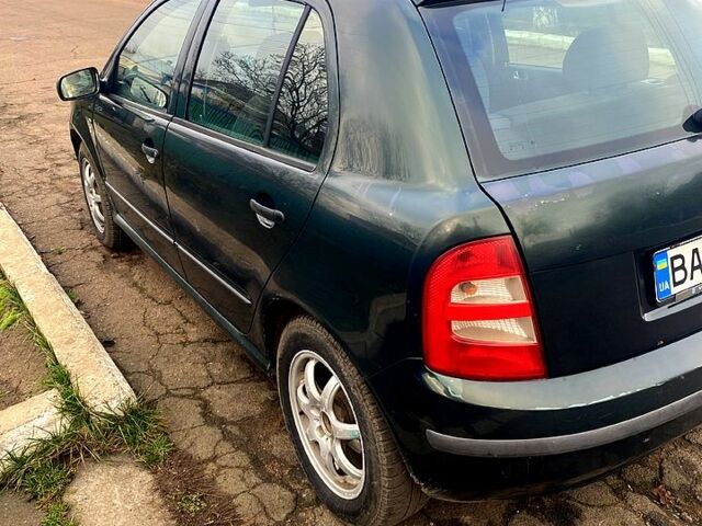 Зеленый Шкода Фабия, объемом двигателя 1.9 л и пробегом 200 тыс. км за 3000 $, фото 1 на Automoto.ua