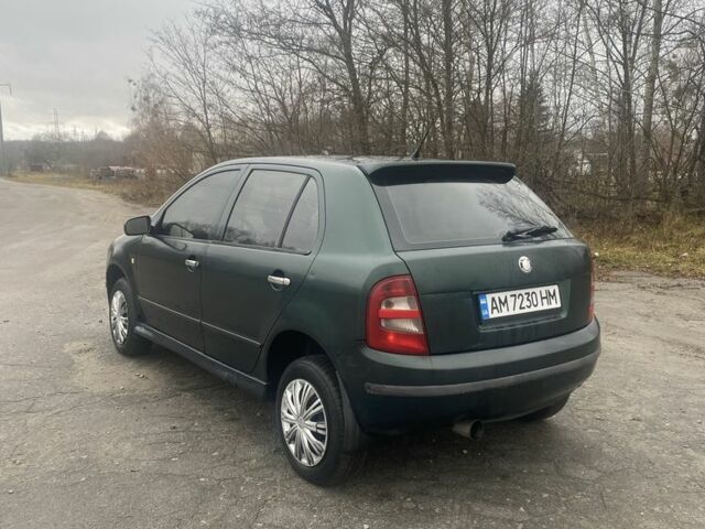 Зелений Шкода Фабія, об'ємом двигуна 1.4 л та пробігом 460 тис. км за 1800 $, фото 3 на Automoto.ua