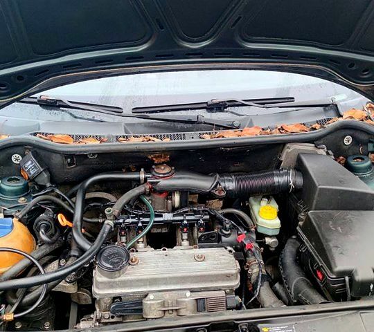 Зелений Шкода Фабія, об'ємом двигуна 1.4 л та пробігом 239 тис. км за 2850 $, фото 7 на Automoto.ua