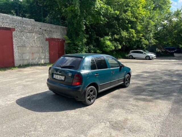 Зеленый Шкода Фабия, объемом двигателя 1.3 л и пробегом 200 тыс. км за 1450 $, фото 1 на Automoto.ua