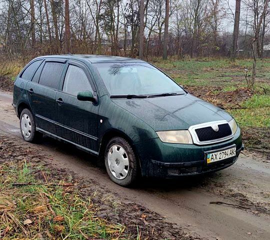 Зелений Шкода Фабія, об'ємом двигуна 1.4 л та пробігом 239 тис. км за 2850 $, фото 3 на Automoto.ua