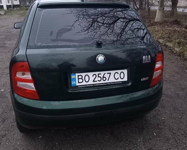 Зеленый Шкода Фабия, объемом двигателя 1.2 л и пробегом 185 тыс. км за 3250 $, фото 1 на Automoto.ua