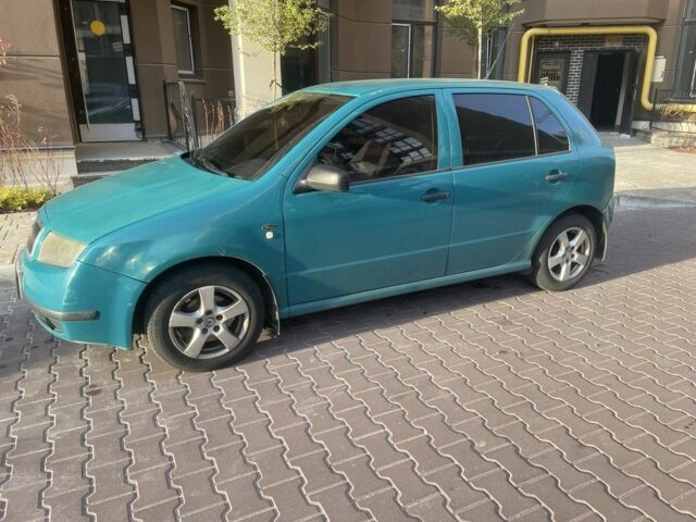 Зелений Шкода Фабія, об'ємом двигуна 0 л та пробігом 380 тис. км за 1100 $, фото 1 на Automoto.ua