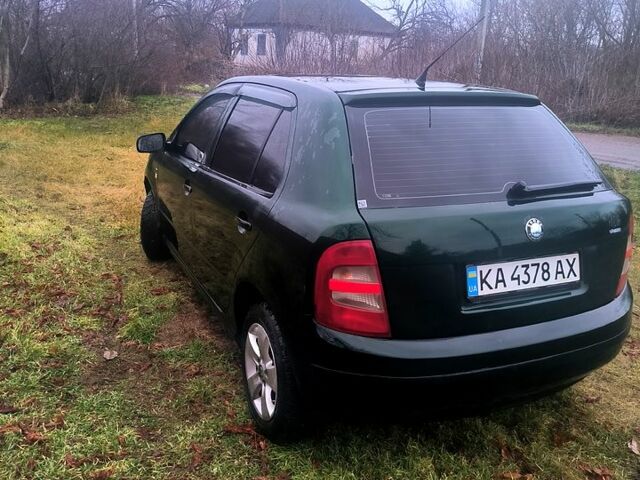Зеленый Шкода Фабия, объемом двигателя 1.4 л и пробегом 340 тыс. км за 3400 $, фото 4 на Automoto.ua
