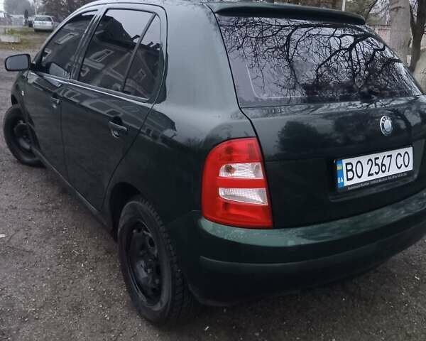 Зеленый Шкода Фабия, объемом двигателя 1.2 л и пробегом 185 тыс. км за 3250 $, фото 2 на Automoto.ua