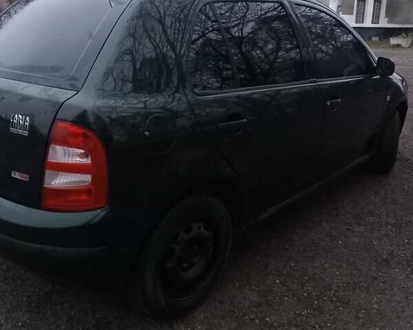 Зеленый Шкода Фабия, объемом двигателя 1.2 л и пробегом 185 тыс. км за 3250 $, фото 3 на Automoto.ua