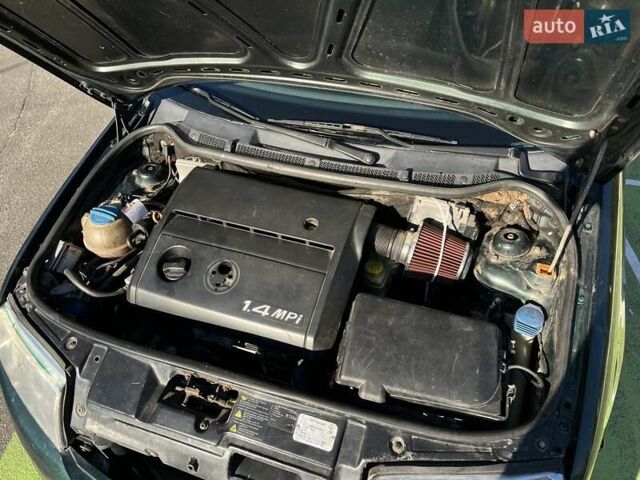 Зеленый Шкода Фабия, объемом двигателя 1.39 л и пробегом 200 тыс. км за 3400 $, фото 15 на Automoto.ua