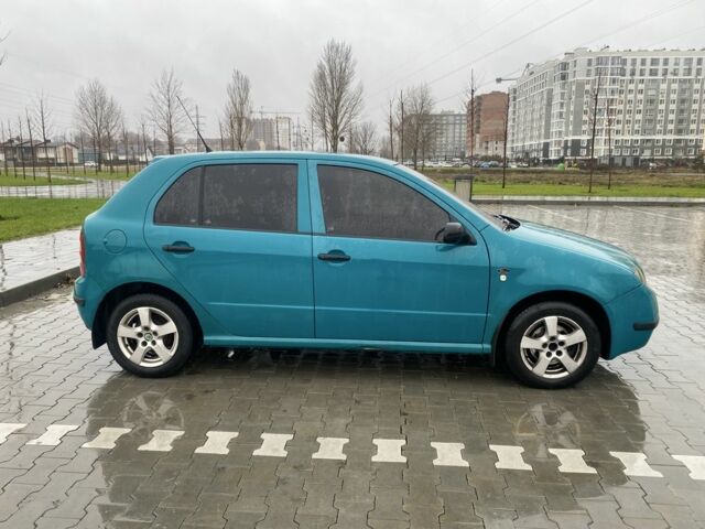 Зеленый Шкода Фабия, объемом двигателя 1.4 л и пробегом 350 тыс. км за 1450 $, фото 4 на Automoto.ua