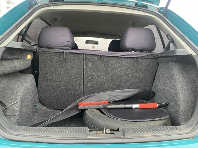 Зеленый Шкода Фабия, объемом двигателя 1.4 л и пробегом 350 тыс. км за 1450 $, фото 7 на Automoto.ua