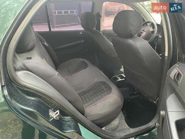 Зеленый Шкода Фабия, объемом двигателя 1.2 л и пробегом 193 тыс. км за 2700 $, фото 8 на Automoto.ua