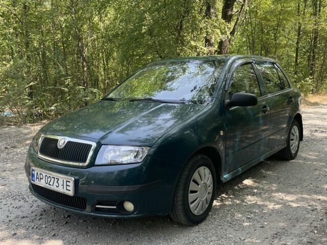 Зеленый Шкода Фабия, объемом двигателя 1.2 л и пробегом 208 тыс. км за 3650 $, фото 2 на Automoto.ua