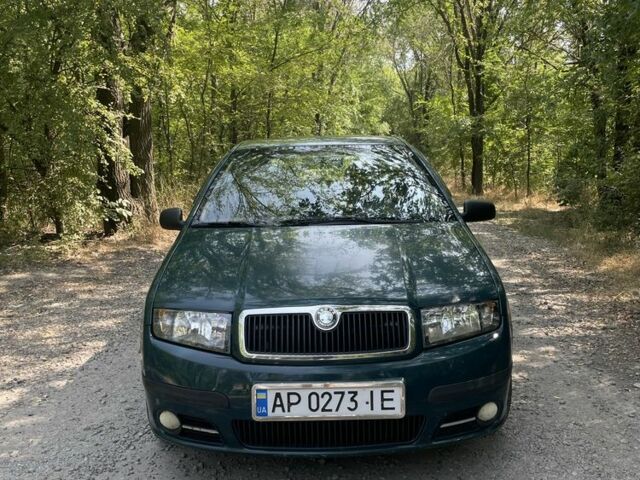 Зеленый Шкода Фабия, объемом двигателя 1.2 л и пробегом 208 тыс. км за 3650 $, фото 1 на Automoto.ua