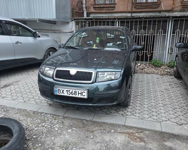 Зеленый Шкода Фабия, объемом двигателя 1.2 л и пробегом 222 тыс. км за 2500 $, фото 1 на Automoto.ua