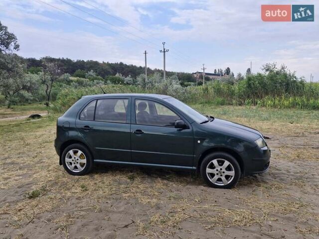 Зелений Шкода Фабія, об'ємом двигуна 1.2 л та пробігом 210 тис. км за 3300 $, фото 9 на Automoto.ua