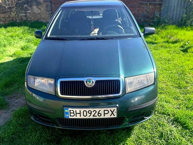 Зеленый Шкода Фабия, объемом двигателя 1.2 л и пробегом 208 тыс. км за 3000 $, фото 2 на Automoto.ua
