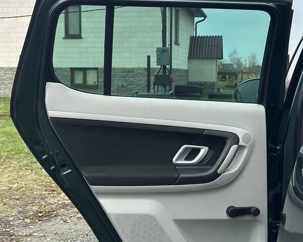 Зеленый Шкода Фабия, объемом двигателя 1.39 л и пробегом 225 тыс. км за 5200 $, фото 46 на Automoto.ua