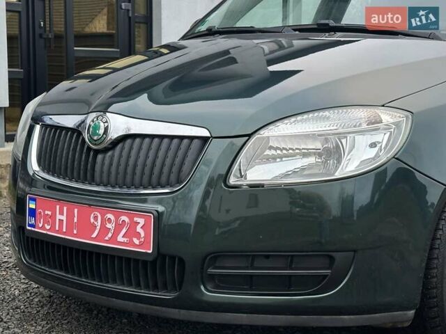 Зеленый Шкода Фабия, объемом двигателя 1.39 л и пробегом 225 тыс. км за 5200 $, фото 15 на Automoto.ua