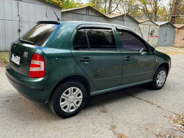 Зелений Шкода Фабія, об'ємом двигуна 1.2 л та пробігом 200 тис. км за 3450 $, фото 5 на Automoto.ua