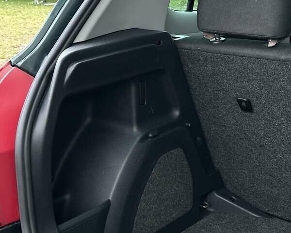 Зеленый Шкода Фабия, объемом двигателя 1.39 л и пробегом 225 тыс. км за 5200 $, фото 52 на Automoto.ua