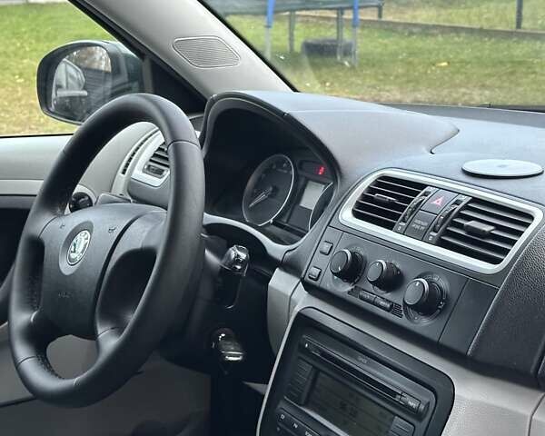 Зеленый Шкода Фабия, объемом двигателя 1.39 л и пробегом 225 тыс. км за 5200 $, фото 36 на Automoto.ua