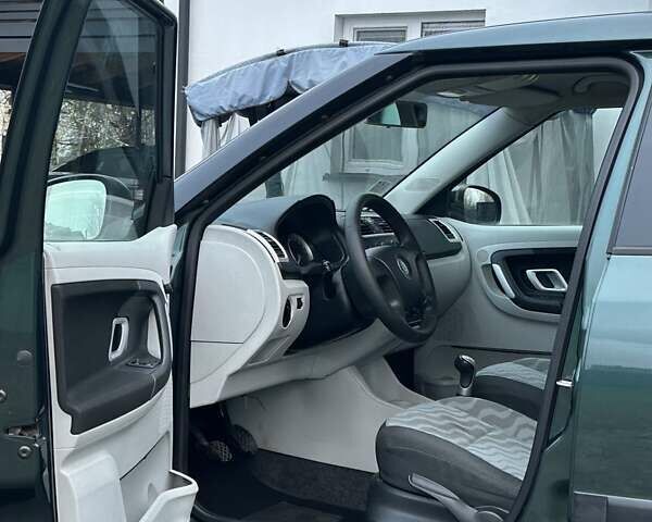 Зеленый Шкода Фабия, объемом двигателя 1.39 л и пробегом 225 тыс. км за 5200 $, фото 22 на Automoto.ua