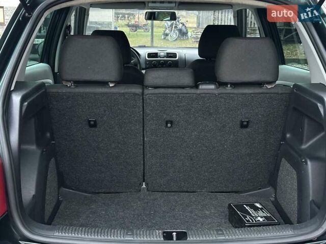 Зеленый Шкода Фабия, объемом двигателя 1.39 л и пробегом 225 тыс. км за 5200 $, фото 50 на Automoto.ua