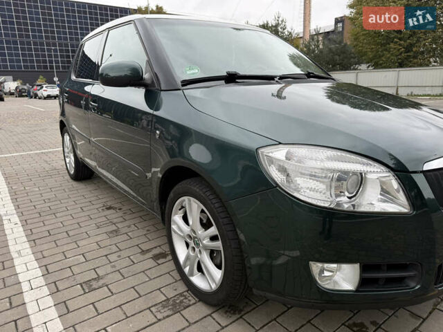 Зеленый Шкода Фабия, объемом двигателя 1.6 л и пробегом 226 тыс. км за 6300 $, фото 10 на Automoto.ua