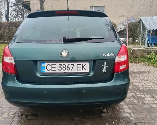 Зеленый Шкода Фабия, объемом двигателя 1.39 л и пробегом 234 тыс. км за 4901 $, фото 1 на Automoto.ua