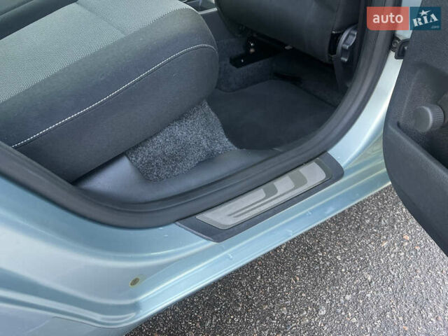 Шкода Фабія 2010 у Ахтырке на Automoto.ua Зелений Шкода Фабія, об'ємом двигуна 1.6 л та пробігом 205 тис. км за 6450 $, фото 44 на Automoto.ua