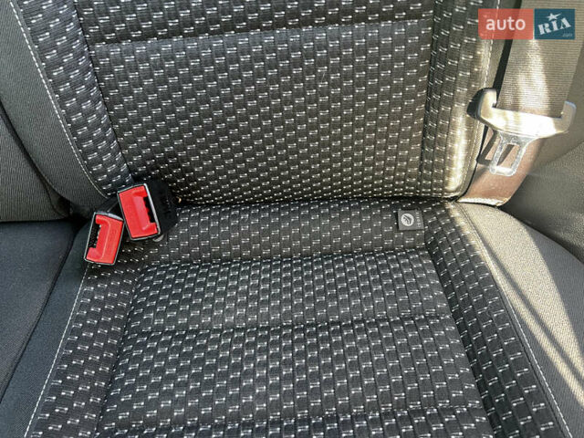 Зеленый Шкода Фабия, объемом двигателя 1.39 л и пробегом 229 тыс. км за 8800 $, фото 24 на Automoto.ua