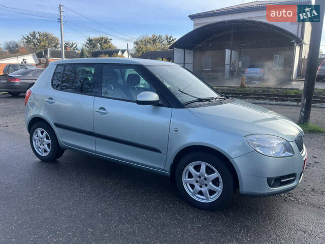 Шкода Фабія 2010 у Ахтырке на Automoto.ua Зелений Шкода Фабія, об'ємом двигуна 1.6 л та пробігом 205 тис. км за 6450 $, фото 7 на Automoto.ua