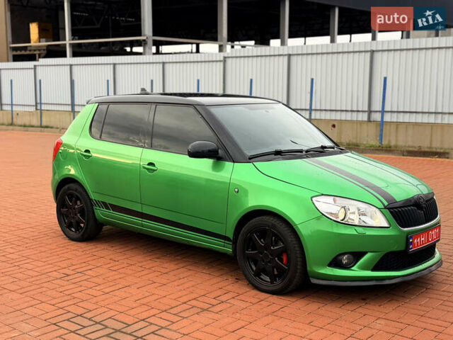 Зелений Шкода Фабія, об'ємом двигуна 1.4 л та пробігом 194 тис. км за 9800 $, фото 6 на Automoto.ua