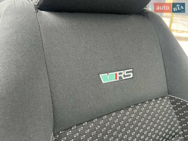 Зеленый Шкода Фабия, объемом двигателя 1.4 л и пробегом 144 тыс. км за 9200 $, фото 67 на Automoto.ua