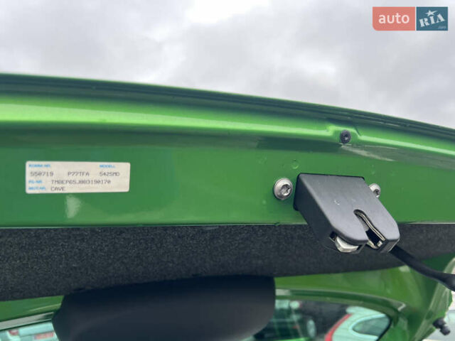 Зеленый Шкода Фабия, объемом двигателя 1.4 л и пробегом 144 тыс. км за 9200 $, фото 89 на Automoto.ua